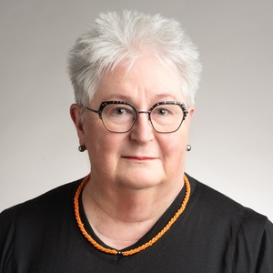 Dianne Hendey. 